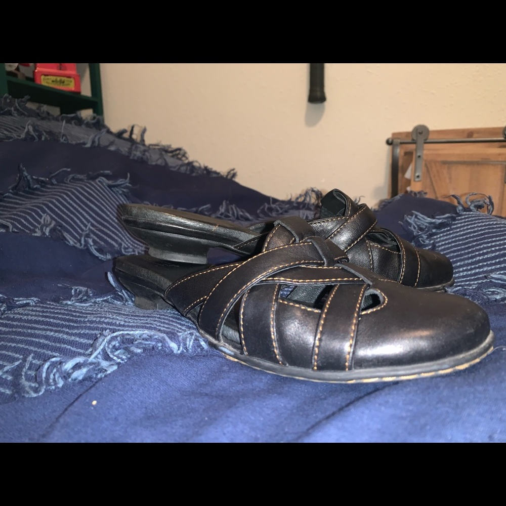 Born Black small heels size 8